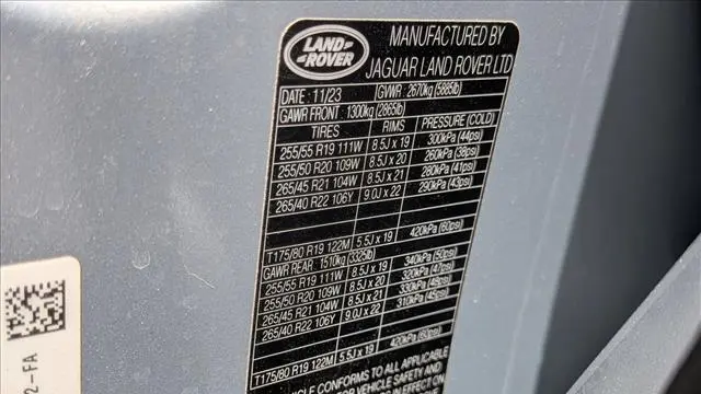 2024 Land Rover Range Rover Velar P400 Dynamic SE