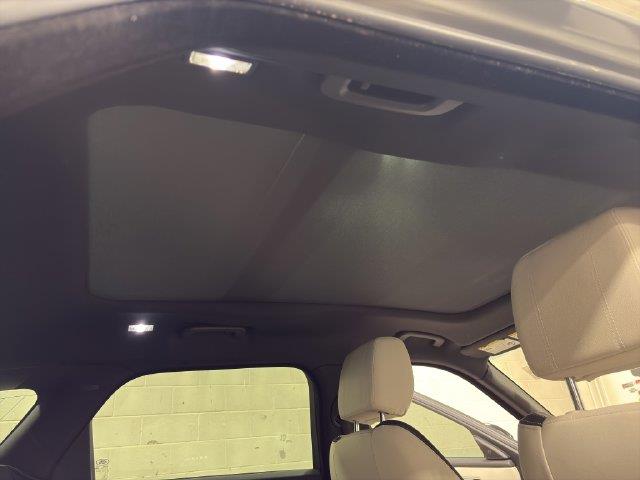 2018 Land Rover Range Rover Velar - $19,601