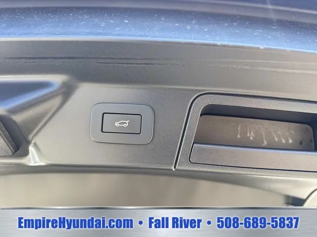 2024 Land Rover Range Rover Velar - $46,990