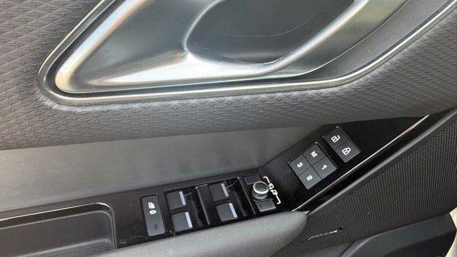 2023 Land Rover Range Rover Velar P340 R-Dynamic S