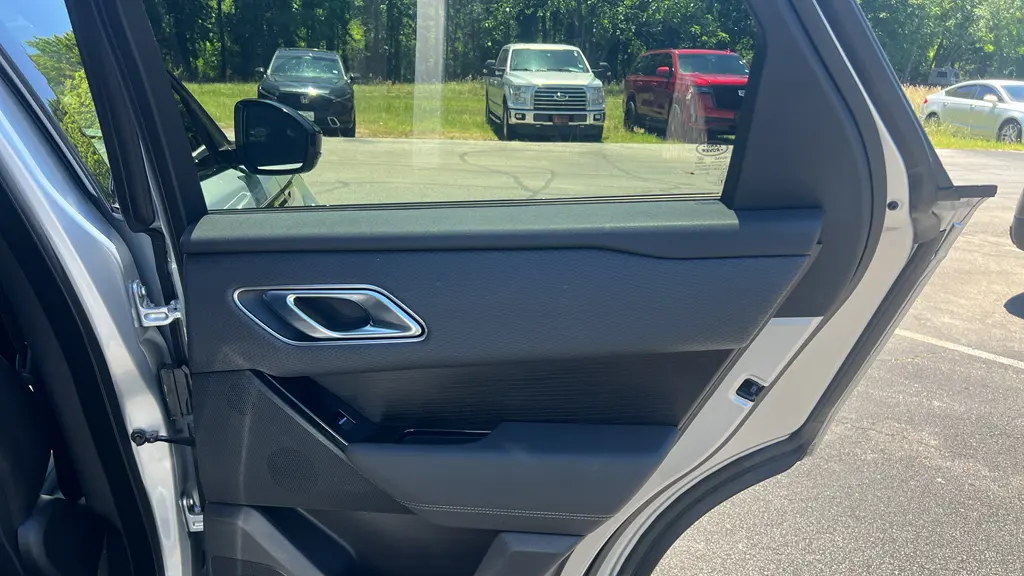 2023 Land Rover Range Rover Velar P340 R-Dynamic S
