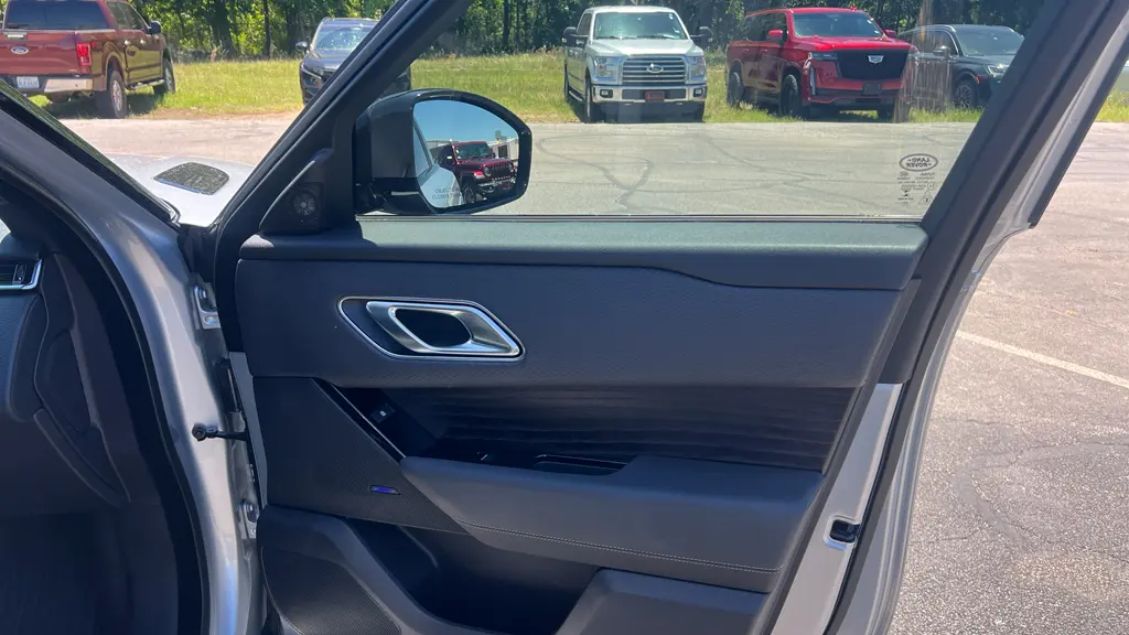 2023 Land Rover Range Rover Velar P340 R-Dynamic S