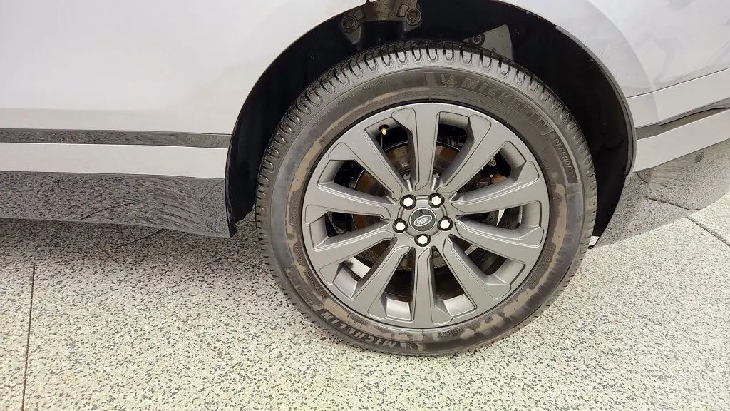 2021 Land Rover Range Rover Velar - $24,995