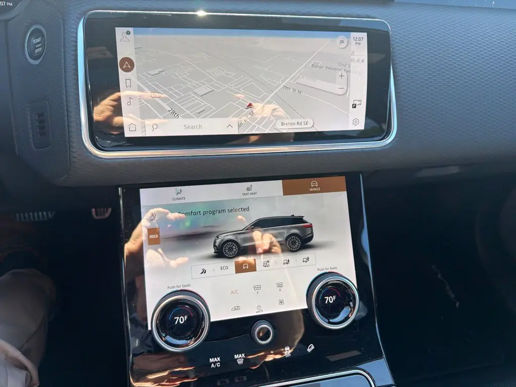 2021 Land Rover Range Rover Velar - $26,950