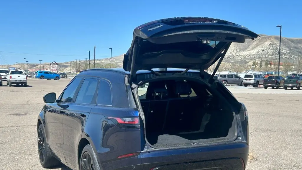 2021 Land Rover Range Rover Velar P250 R-Dynamic S