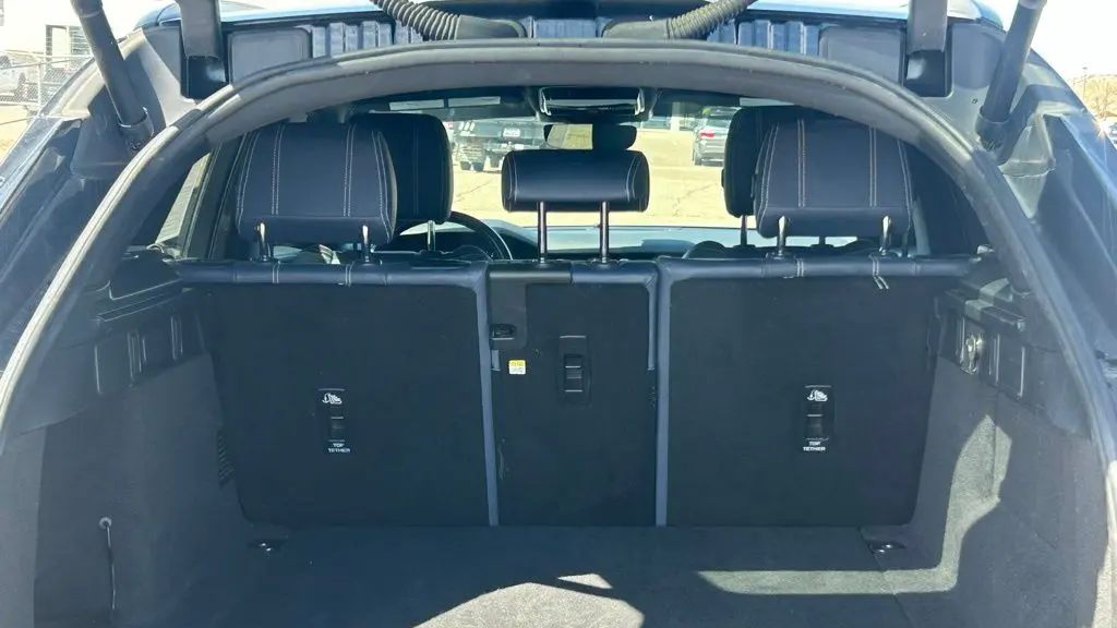 2021 Land Rover Range Rover Velar P250 R-Dynamic S