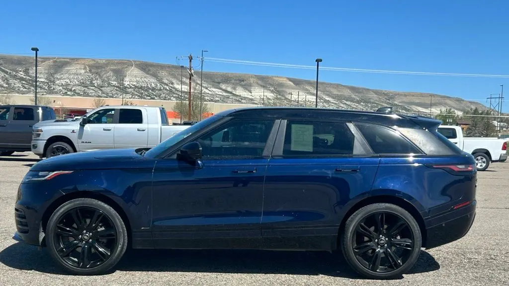 2021 Land Rover Range Rover Velar P250 R-Dynamic S