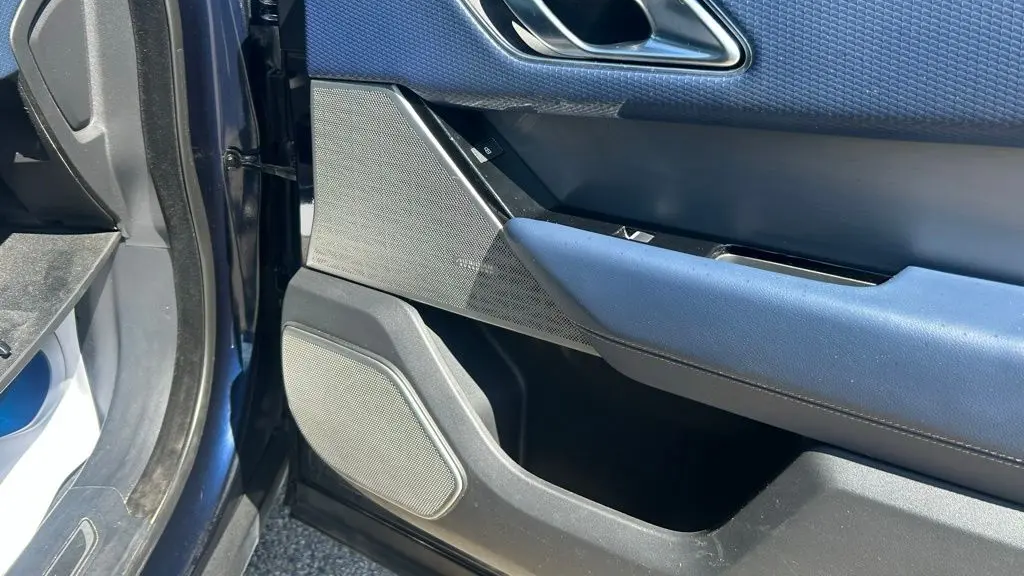 2021 Land Rover Range Rover Velar P250 R-Dynamic S