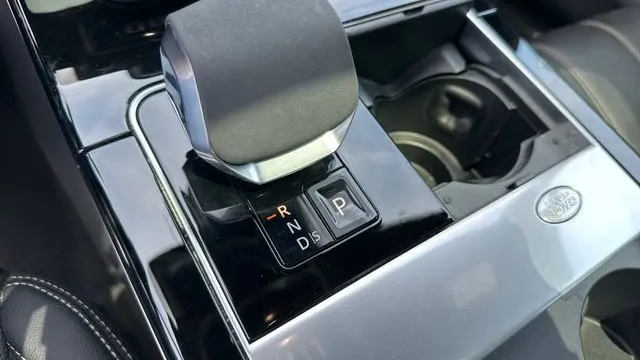 2022 Land Rover Range Rover Velar P250 R-Dynamic S