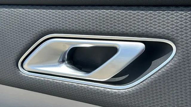 2022 Land Rover Range Rover Velar P250 R-Dynamic S
