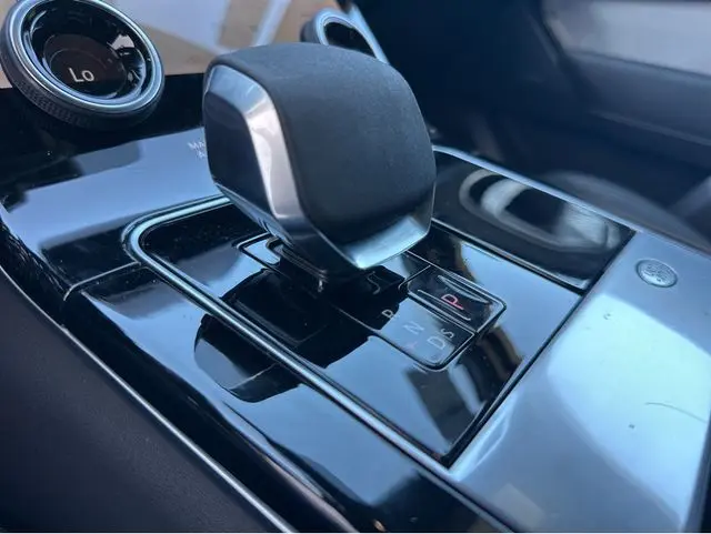2022 Land Rover Range Rover Velar - $27,000