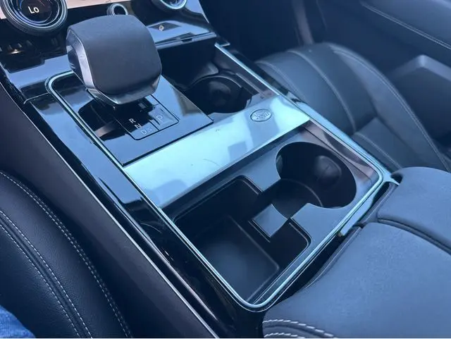 2022 Land Rover Range Rover Velar - $27,000