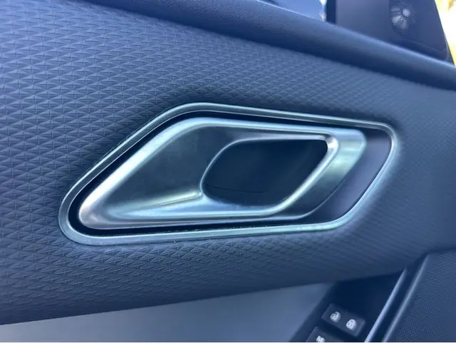 2022 Land Rover Range Rover Velar - $27,000