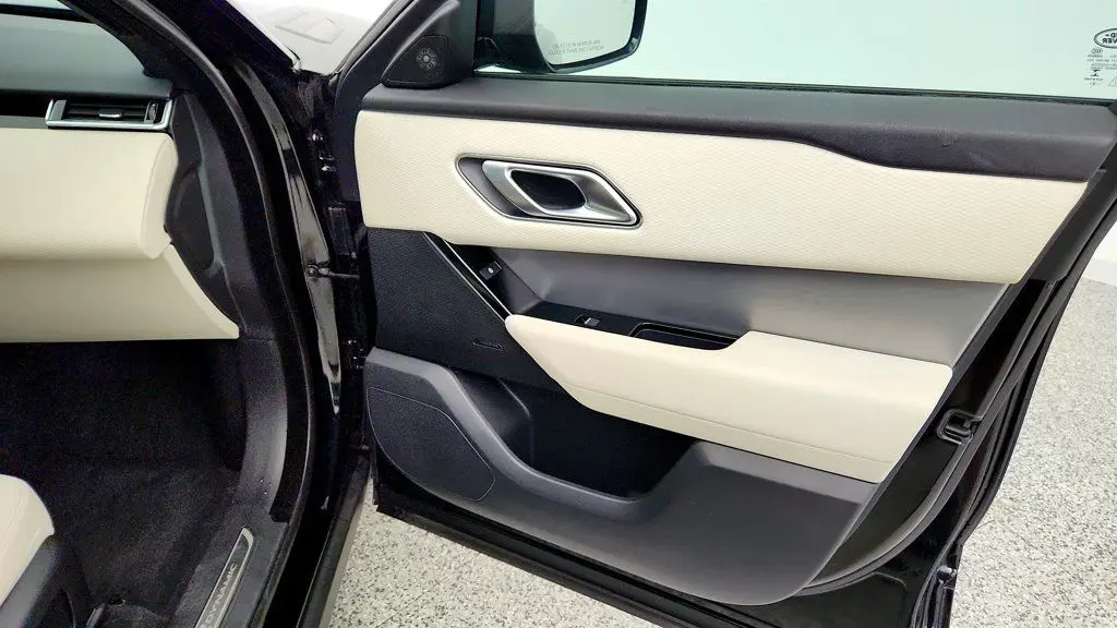 2022 Land Rover Range Rover Velar P250 R-Dynamic S