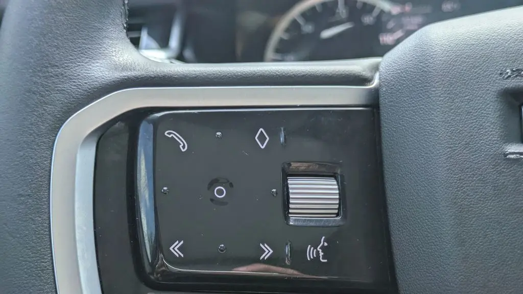 2023 Land Rover Range Rover Velar P250 R-Dynamic S