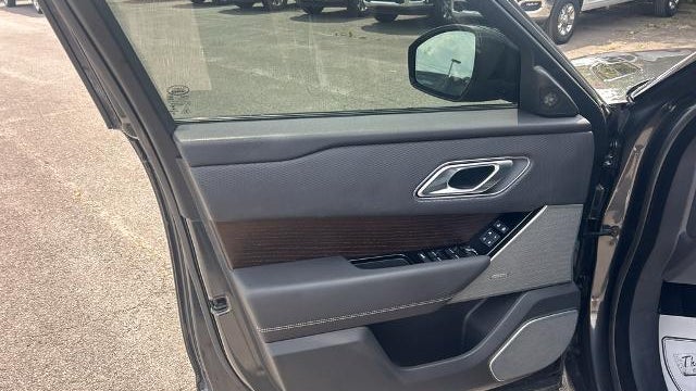 2023 Land Rover Range Rover Velar P400 HST