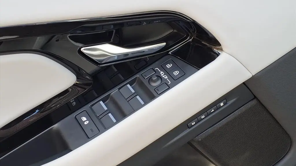 2026 Land Rover Range Rover Evoque P250 S
