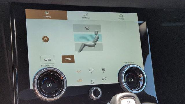 2021 Land Rover Range Rover Evoque R-Dynamic SE