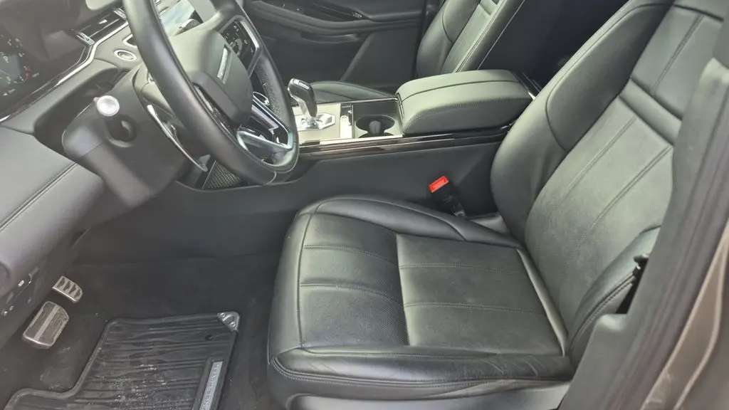 2022 Land Rover Range Rover Evoque P250 R-Dynamic SE