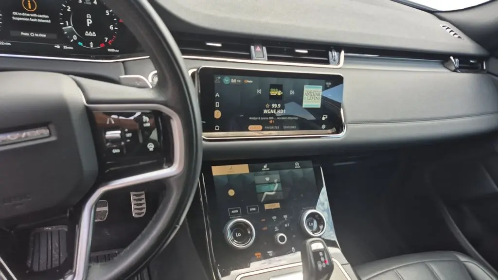 2022 Land Rover Range Rover Evoque P250 R-Dynamic SE