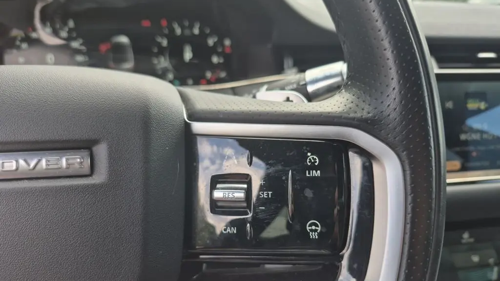 2022 Land Rover Range Rover Evoque P250 R-Dynamic SE