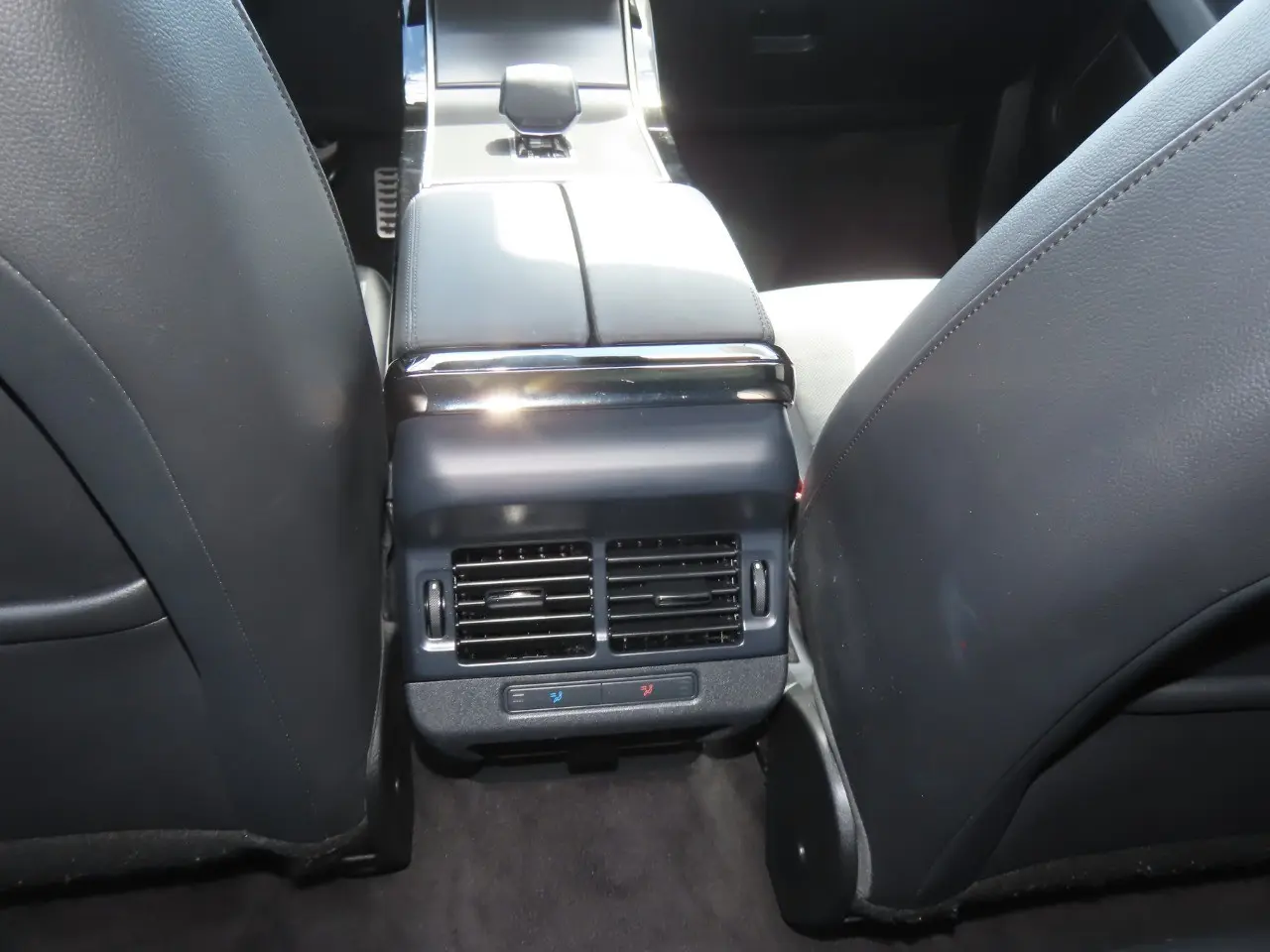 2024 Land Rover Range Rover Evoque - $30,999