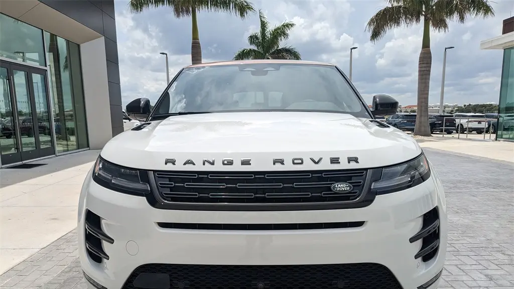 2026 Land Rover Range Rover Evoque P250 Dynamic SE