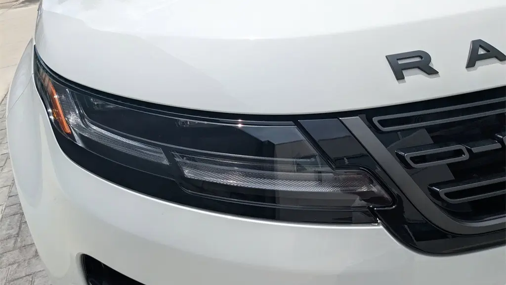 2026 Land Rover Range Rover Evoque P250 Dynamic SE