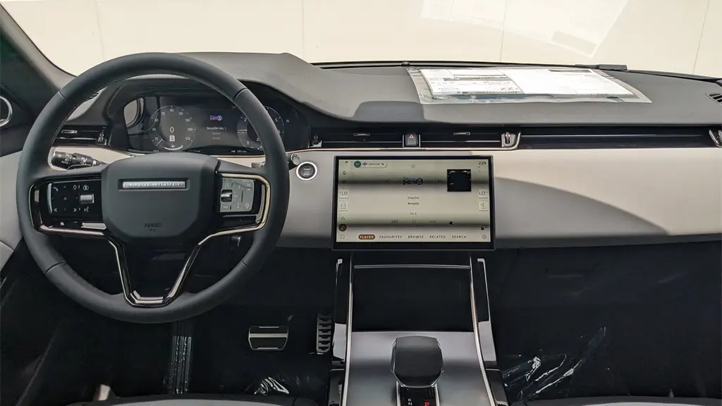 2026 Land Rover Range Rover Evoque P250 Dynamic SE