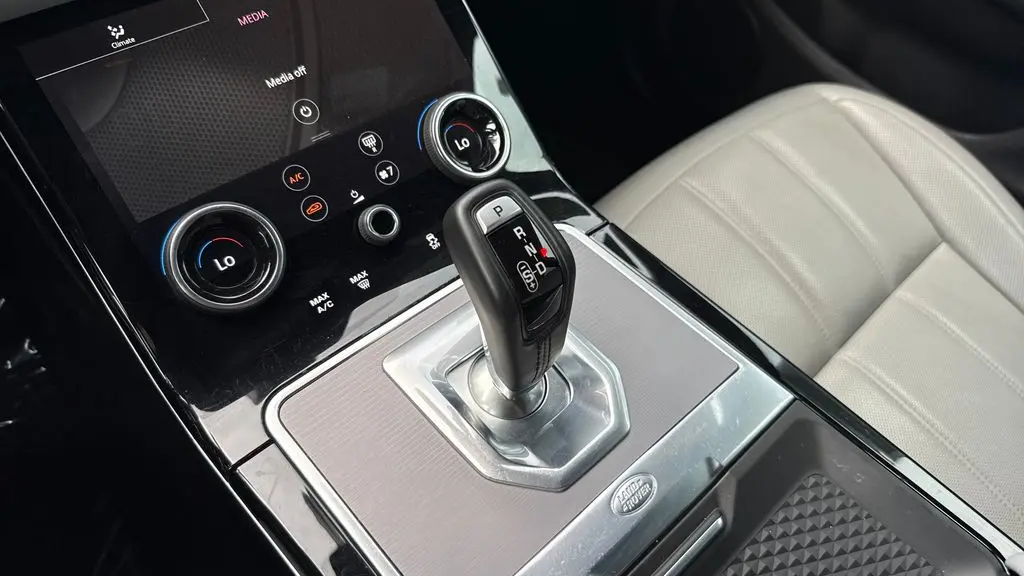 2020 Land Rover Range Rover Evoque SE