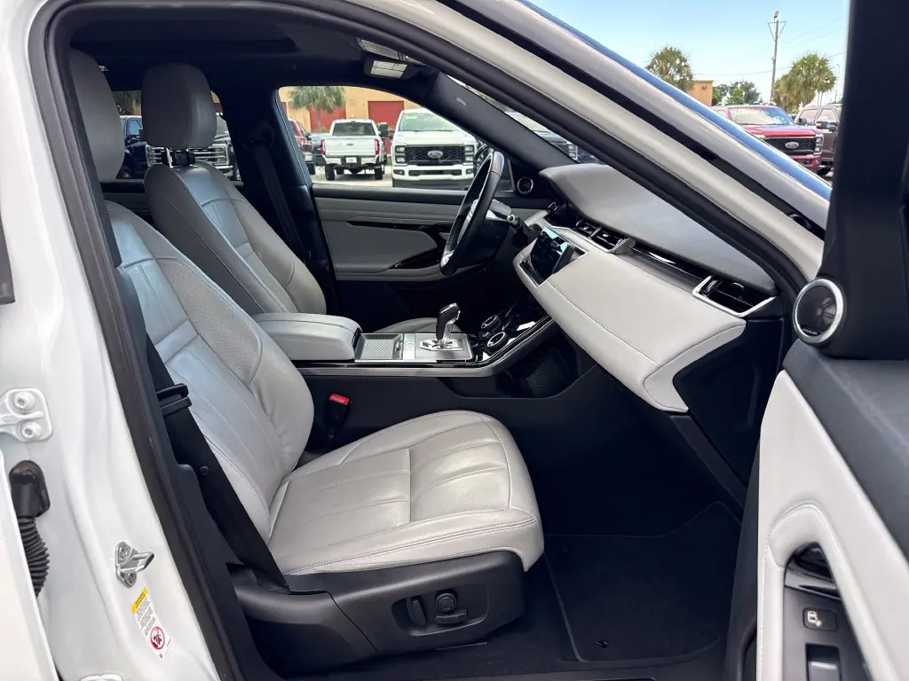 2020 Land Rover Range Rover Evoque - $18,901