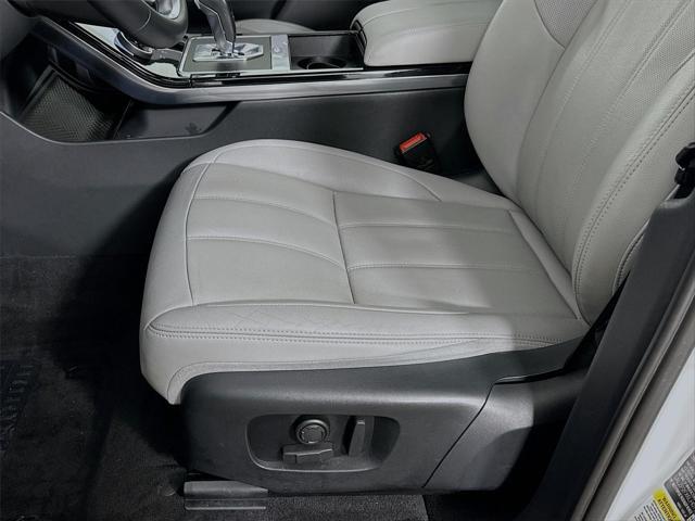 2020 Land Rover Range Rover Evoque - $25,000