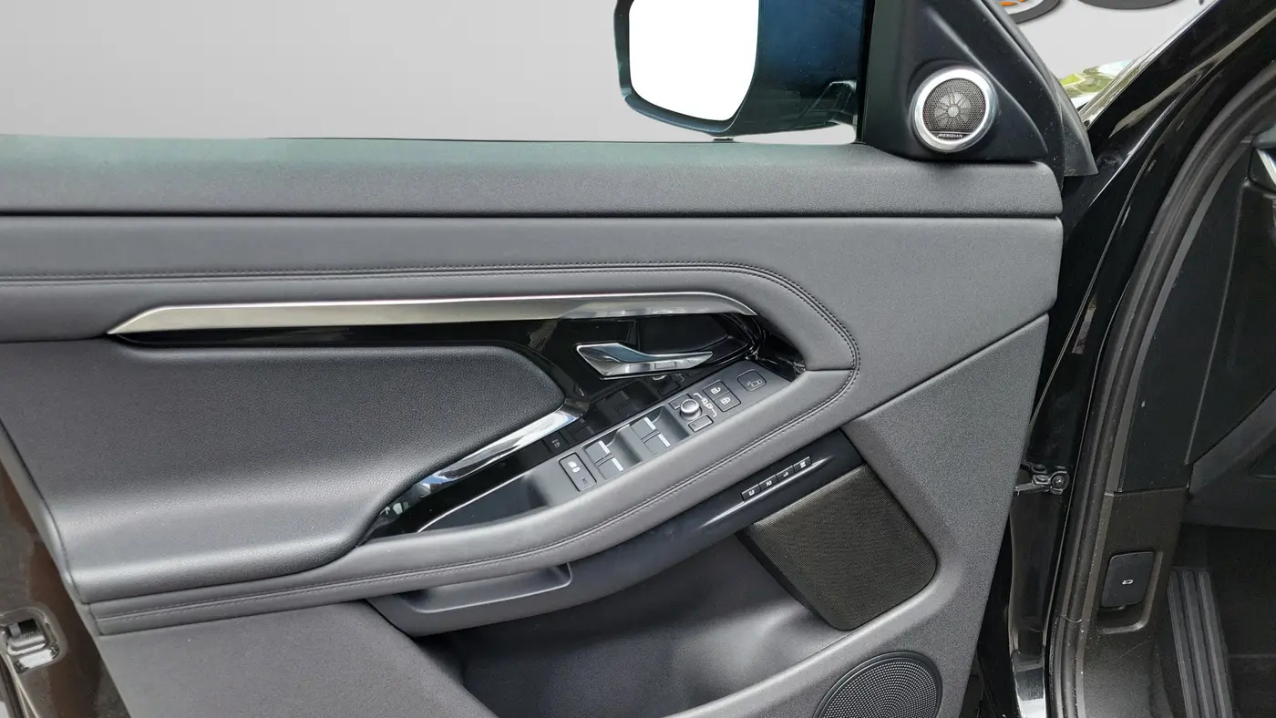2022 Land Rover Range Rover Evoque P250 SE