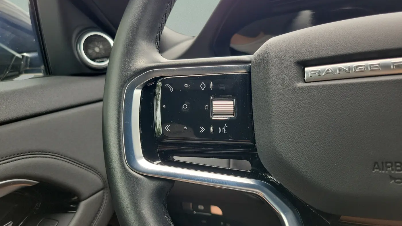 2022 Land Rover Range Rover Evoque P250 SE