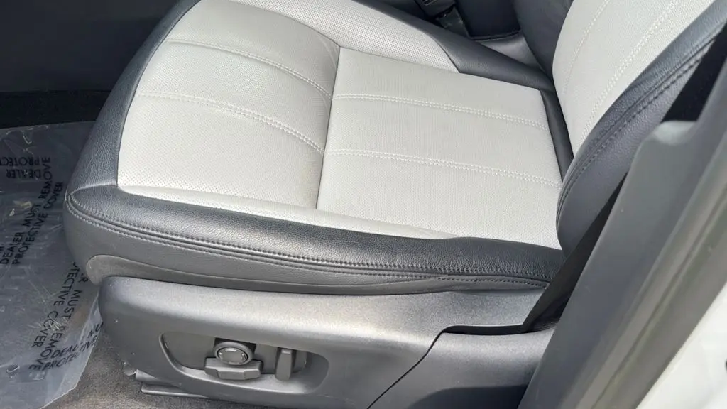 2023 Land Rover Range Rover Evoque P250 R-Dynamic S