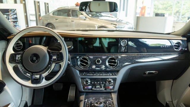 2025 Rolls-Royce Ghost Base