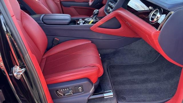 2022 Bentley Bentayga V8