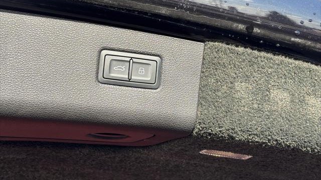 2022 Bentley Bentayga V8