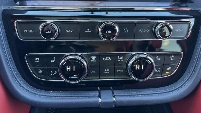 2022 Bentley Bentayga V8