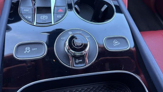 2022 Bentley Bentayga V8