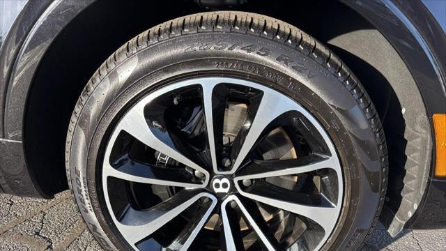 2022 Bentley Bentayga V8