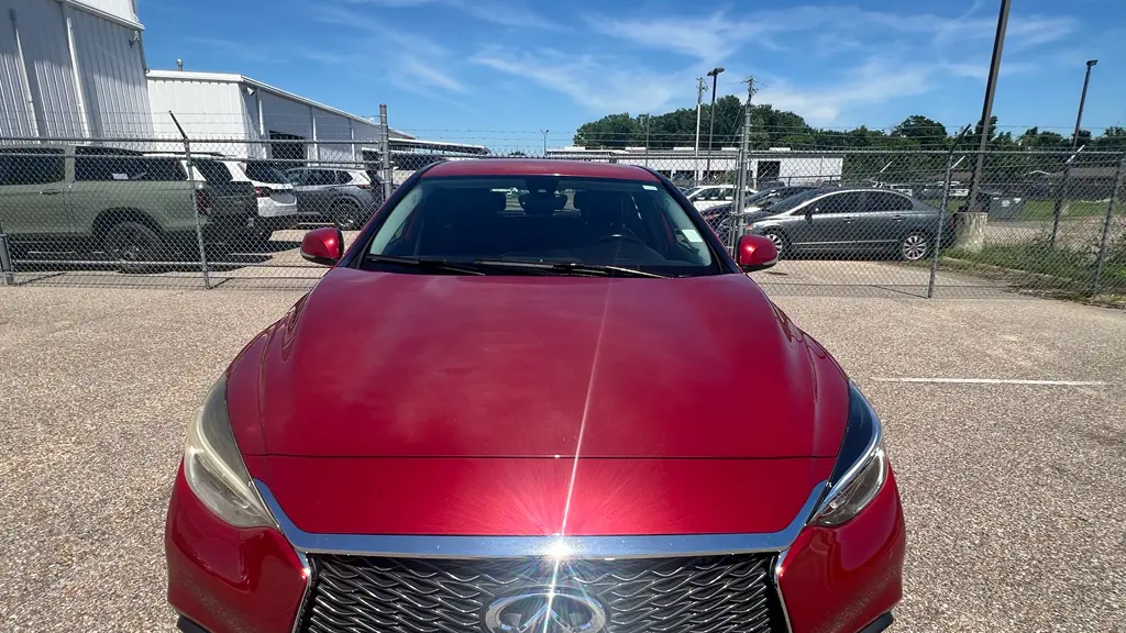 2018 INFINITI QX30 Luxe