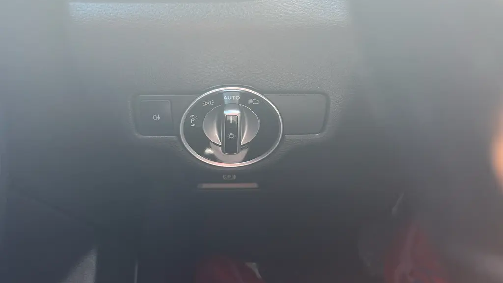 2018 INFINITI QX30 Luxe