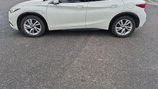 2018 INFINITI QX30 Base