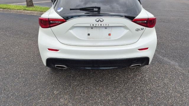 2018 INFINITI QX30 Base