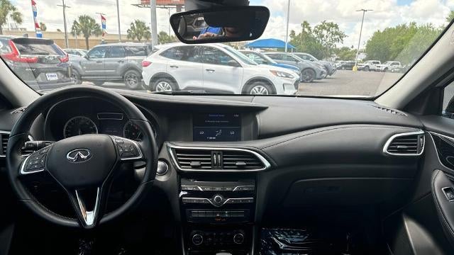 2018 INFINITI QX30 Base