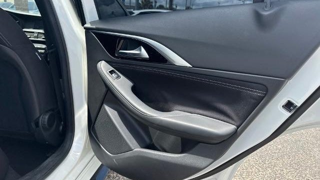 2018 INFINITI QX30 Base