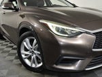 2018 QX30 Thumbnail 3
