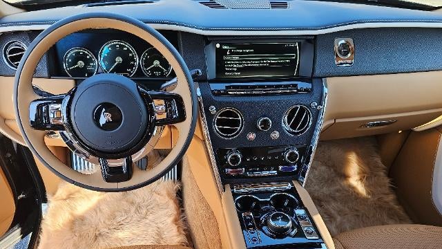 2023 Rolls-Royce Cullinan Base