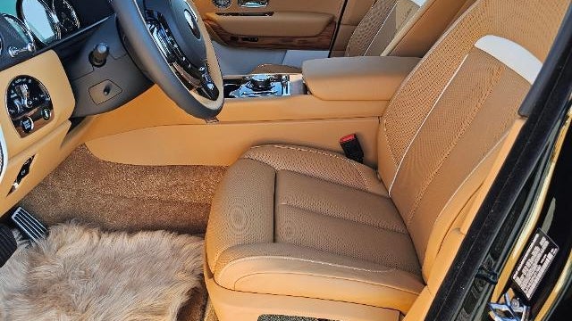 2023 Rolls-Royce Cullinan Base